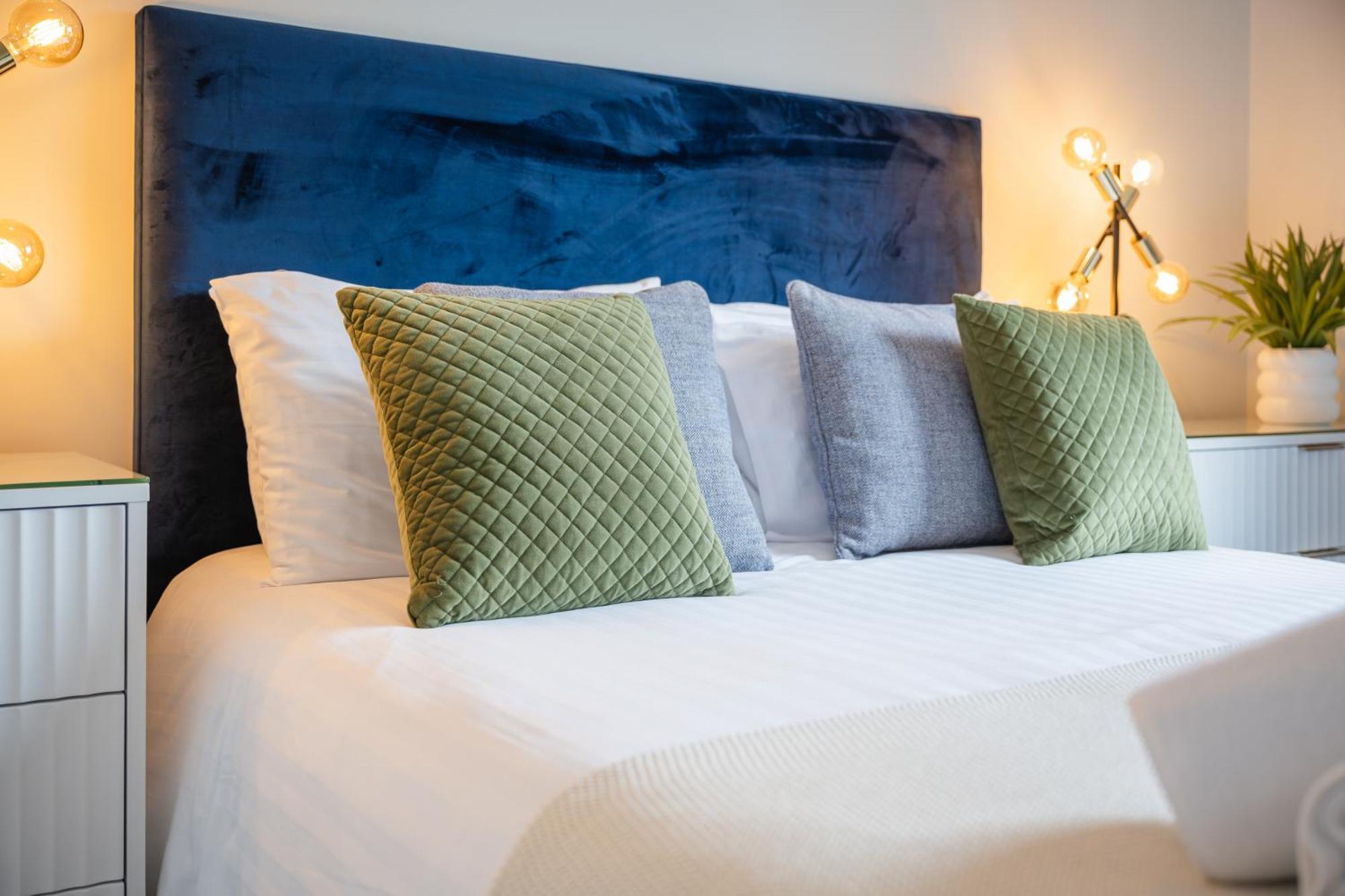 Quiet 2 Bedroom Gem In Stirling บริดจ์ออฟอัลลัน ภายนอก รูปภาพ