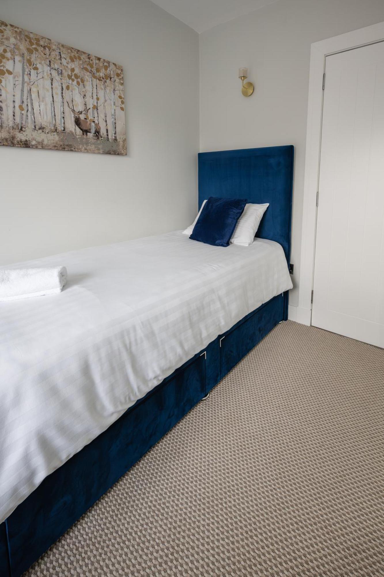 Quiet 2 Bedroom Gem In Stirling บริดจ์ออฟอัลลัน ภายนอก รูปภาพ