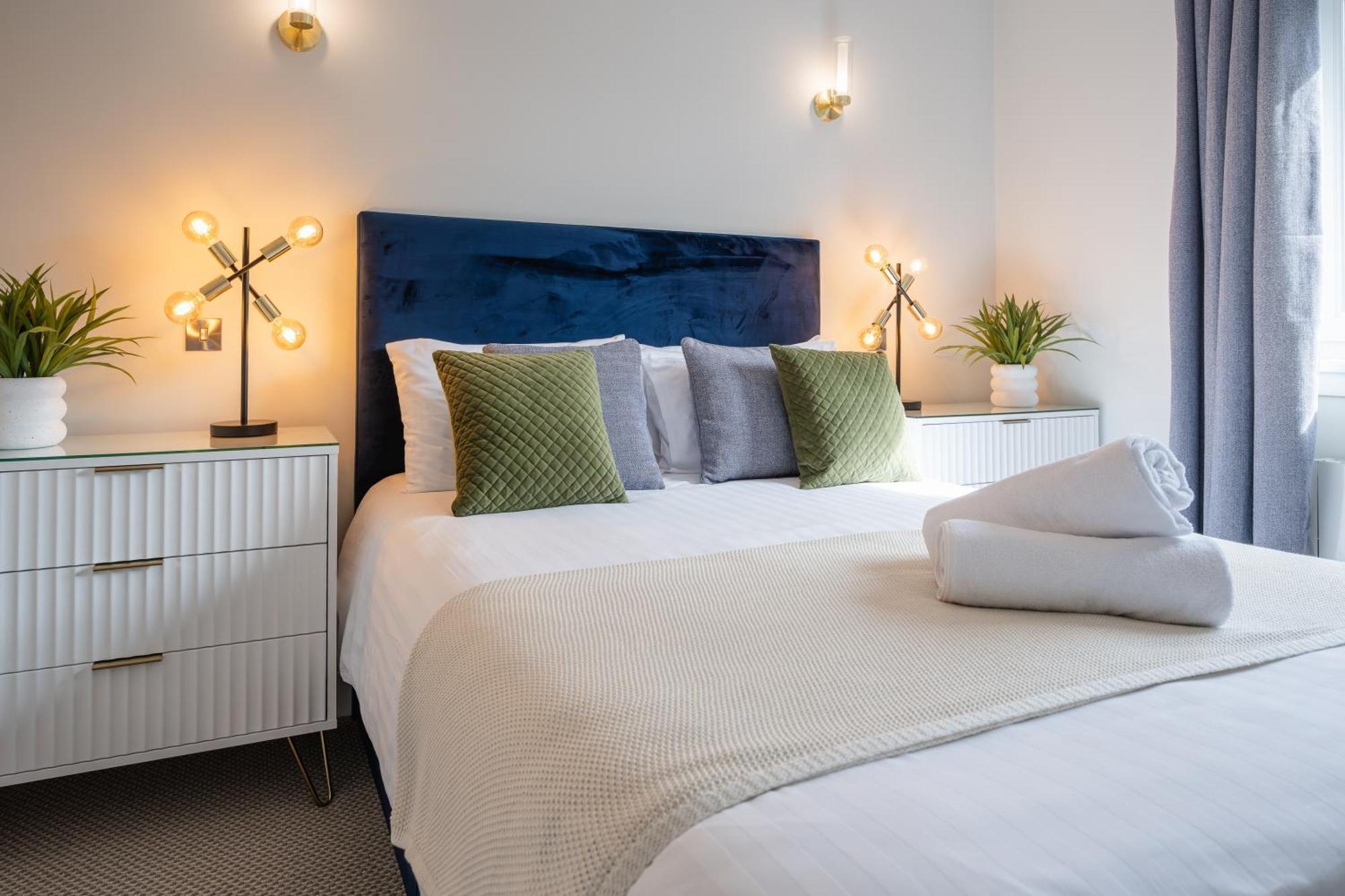 Quiet 2 Bedroom Gem In Stirling บริดจ์ออฟอัลลัน ภายนอก รูปภาพ