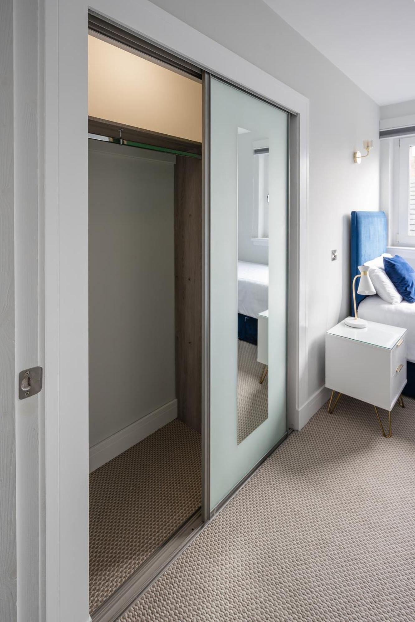 Quiet 2 Bedroom Gem In Stirling บริดจ์ออฟอัลลัน ภายนอก รูปภาพ