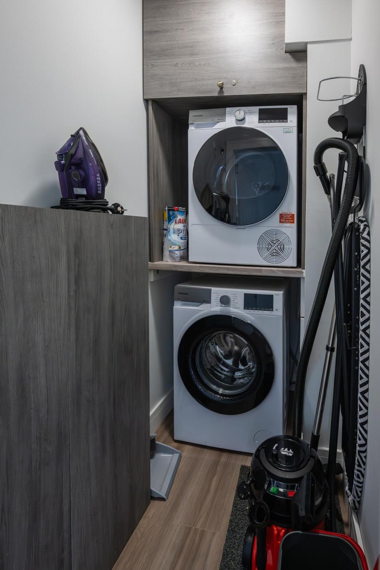 Quiet 2 Bedroom Gem In Stirling บริดจ์ออฟอัลลัน ภายนอก รูปภาพ